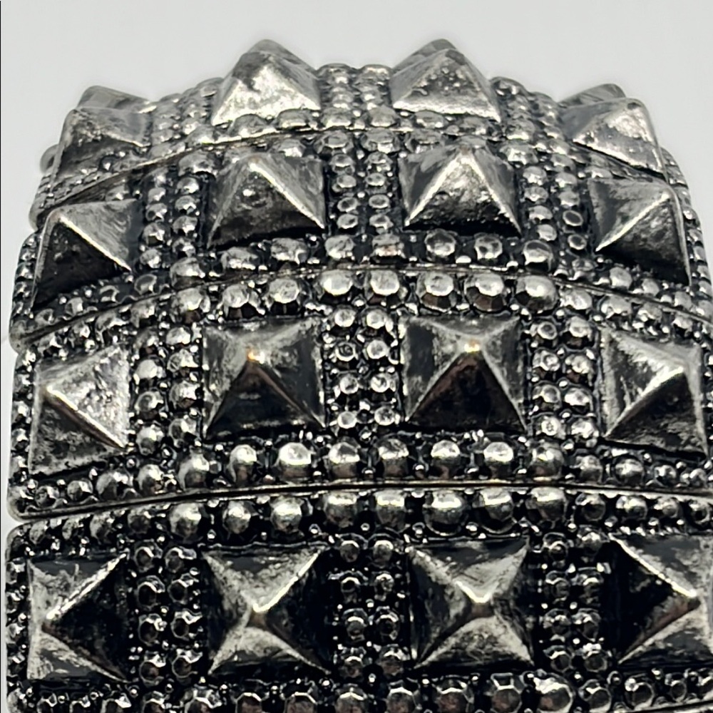 Natasha Silver Color Geometric Bracelet - Picture 3 of 3